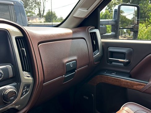 Used 2016 Chevrolet Silverado 3500 High Country w/ Duramax Plus Package AWD/4WD image 11