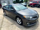 Used 2012 Toyota Camry SE image 3