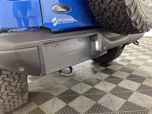 Used 2025 Ford Bronco Badlands image 6