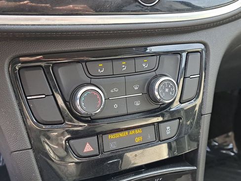 Used 2019 Buick Encore Preferred image 22