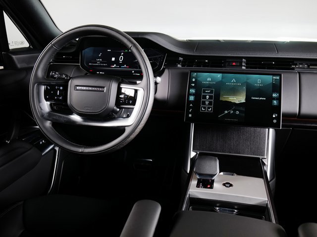 New 2026 Land Rover Range Rover Long Wheelbase SE AWD/4WD image 11