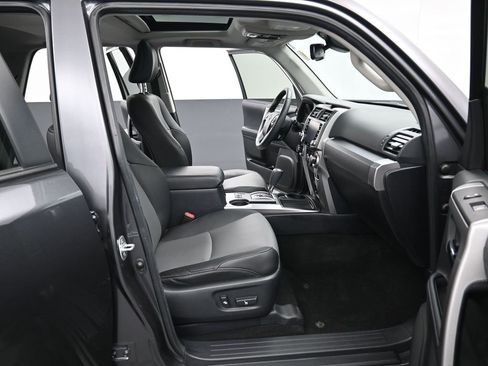 Certified 2022 Toyota 4Runner SR5 Premium image 34