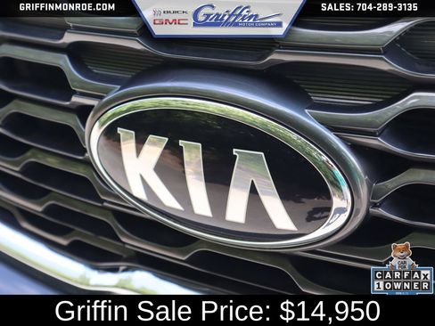 Used 2019 Kia Sorento EX FWD image 47