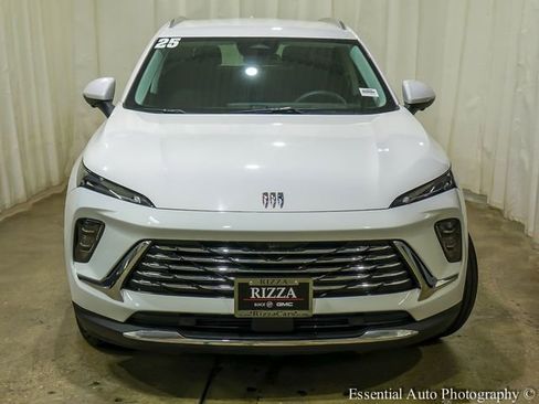 Used 2025 Buick Envision Preferred AWD/4WD image 8