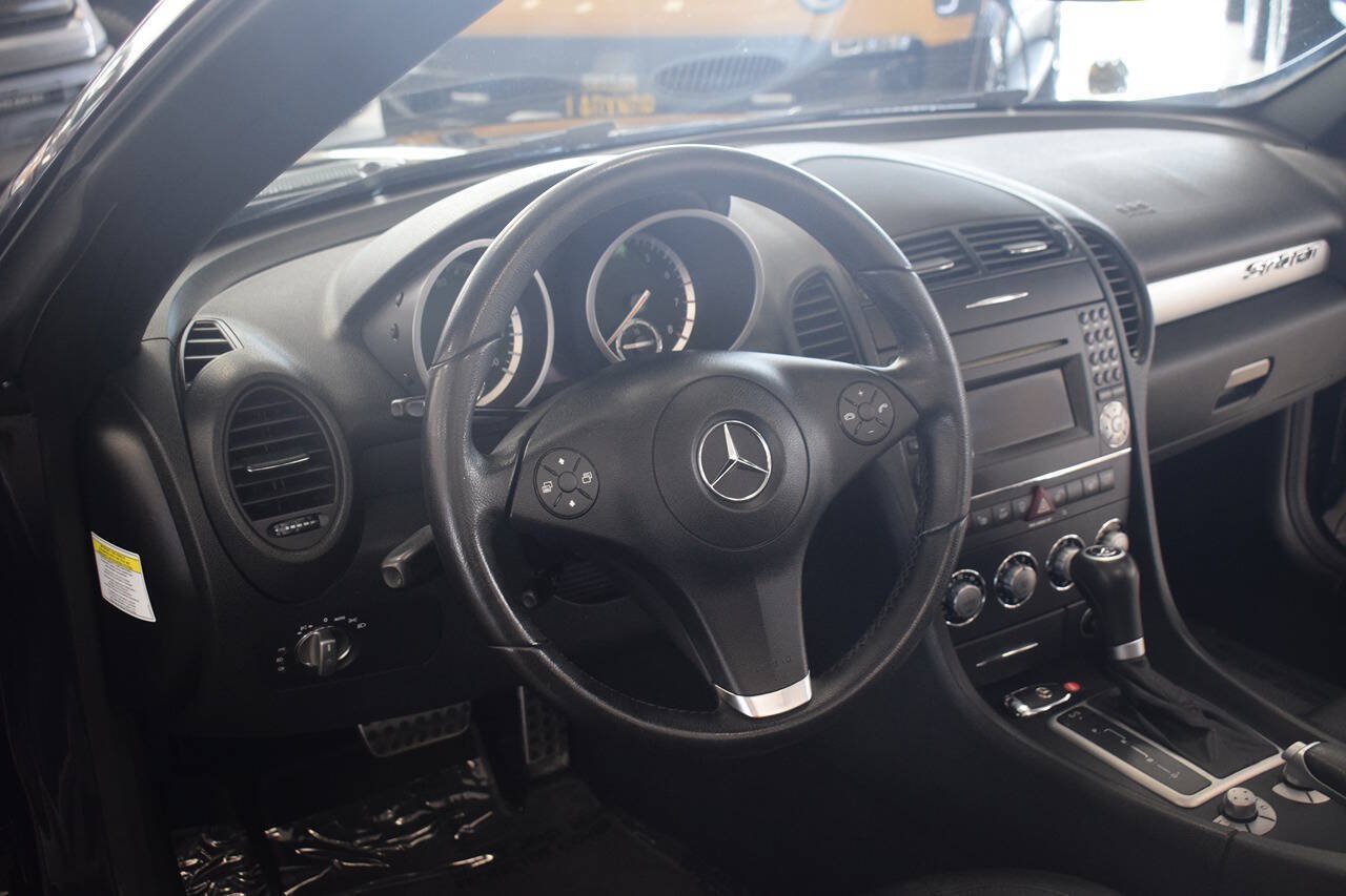 Used 2009 Mercedes-Benz SLK 300 image 20