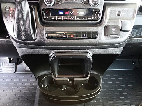 Used 2024 RAM ProMaster 2500 w/ Convenience Group image 24