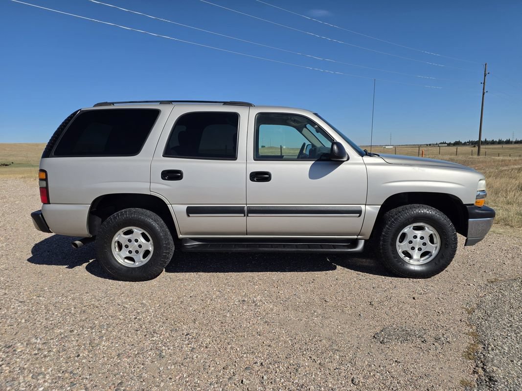 Used 2004 Chevrolet Tahoe LS w/ Preferred Equipment Group AWD/4WD image 6