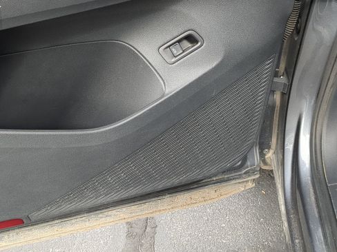 Used 2024 Volkswagen Atlas SE image 15