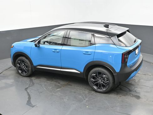 Certified 2025 Nissan Kicks SR image 34