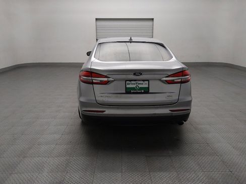 Used 2020 Ford Fusion SE FWD image 6