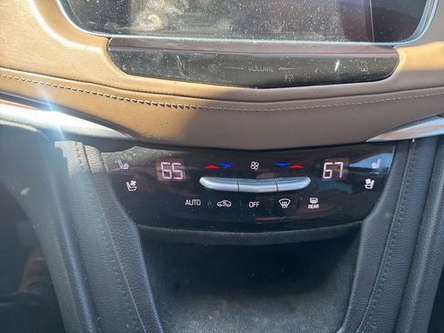 Used 2017 Cadillac XT5 Platinum image 13