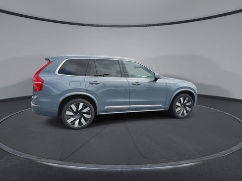 Used 2023 Volvo XC90 T8 Ultimate w/ Protection Package Premier AWD/4WD image 9