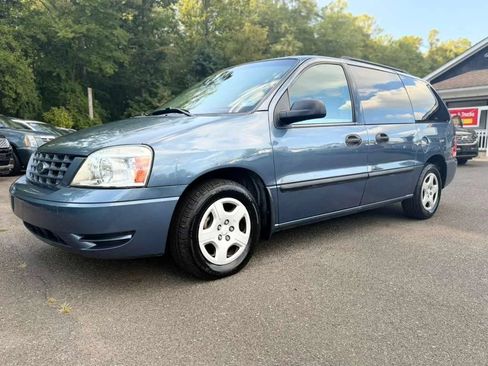 Used 2006 Ford Freestar SE FWD image 3