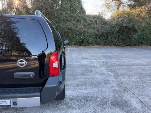 Used 2012 Nissan Xterra X image 9