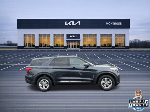 Used 2023 Ford Explorer XLT w/ Class IV Trailer Tow Package AWD/4WD image 4