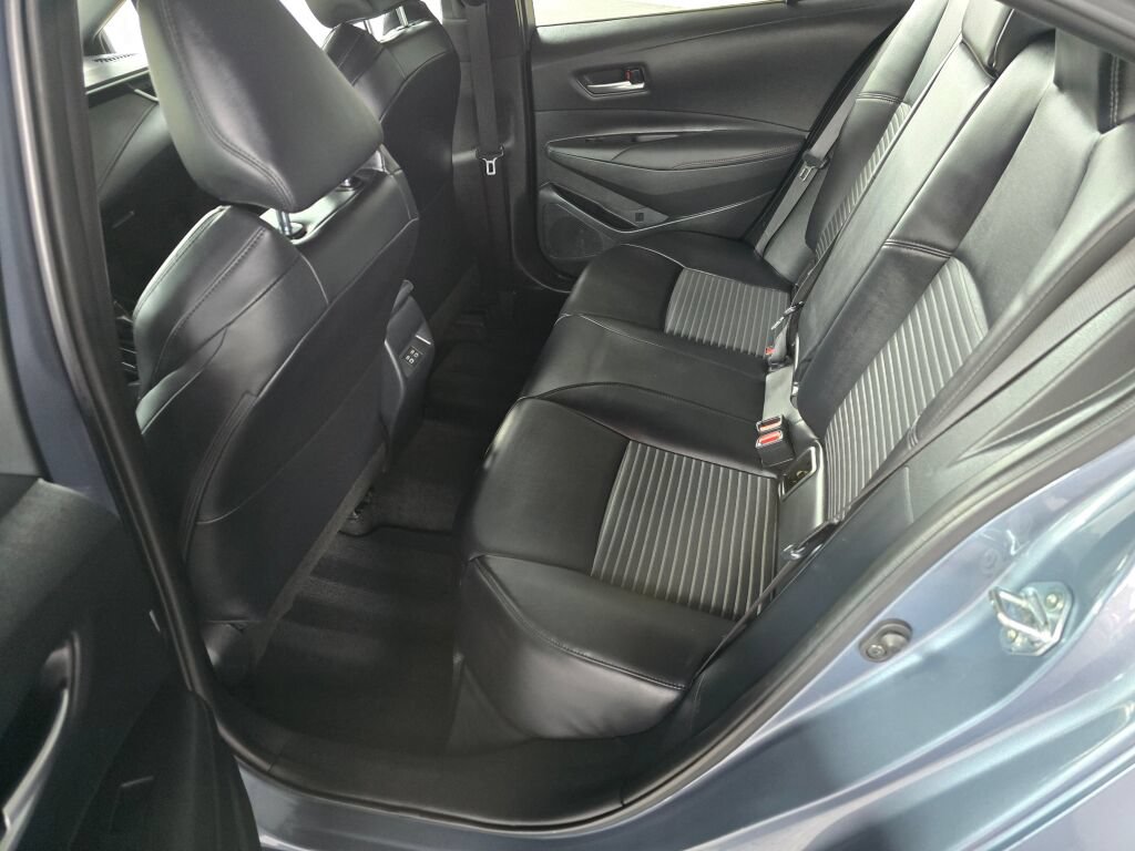 Used 2024 Toyota Corolla XSE FWD image 17