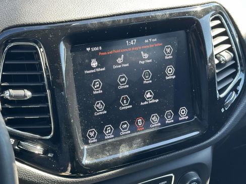 Used 2020 Jeep Compass Limited image 24