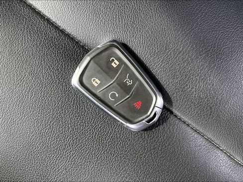 Used 2023 Cadillac XT4 Sport w/ LPO, Onyx Lite Package FWD image 11
