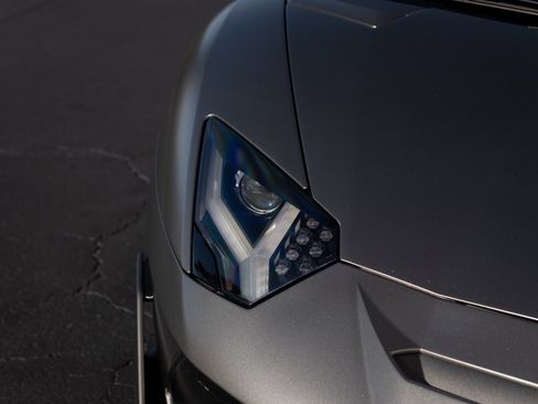 Used 2019 Lamborghini Aventador SVJ image 11