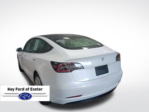 Used 2021 Tesla Model 3 Standard Range Plus image 8