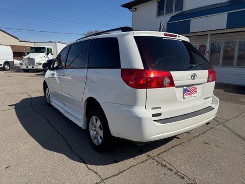 Used 2008 Toyota Sienna LE image 8