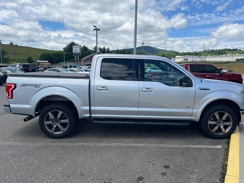 Used 2017 Ford F150 XLT w/ Equipment Group 302A Luxury AWD/4WD image 5