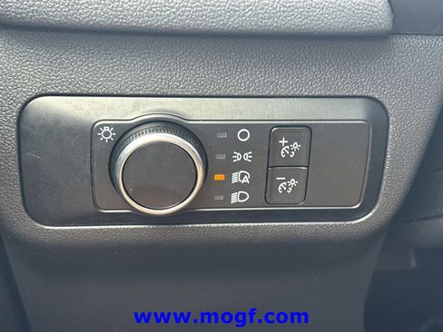 Used 2025 Ford Escape ST-Line FWD image 13