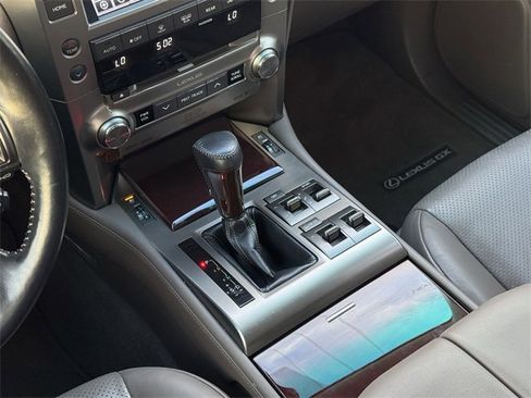 Used 2019 Lexus GX 460 Luxury image 29