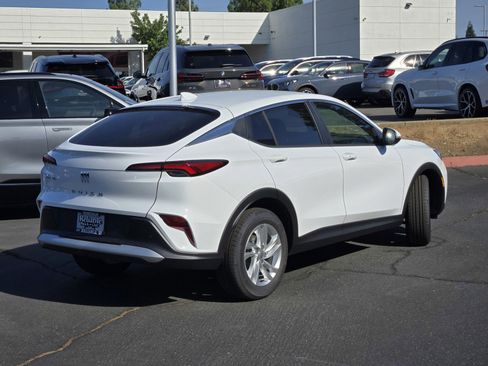 New 2025 Buick Envista Preferred w/ Convenience I Package image 4