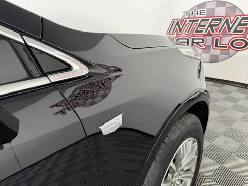 Used 2017 Cadillac XT5 Luxury w/ Driver Awareness Package FWD image 32