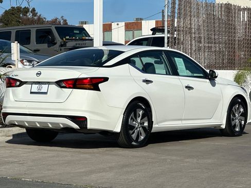 Used 2021 Nissan Altima 2.5 S image 4