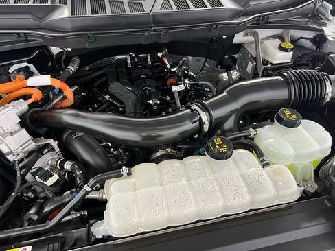 Used 2025 Ford F150 XLT w/ Equipment Group 301A Standard image 36