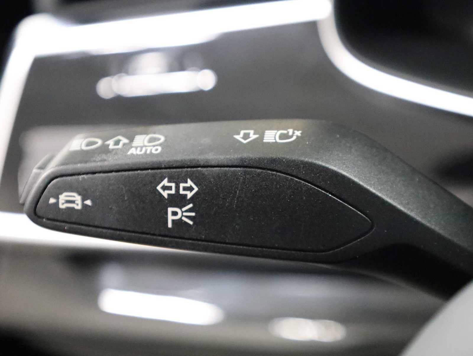 Used 2024 Audi Q8 Premium Plus AWD/4WD image 29
