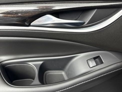 Used 2021 Buick Enclave Avenir FWD image 62