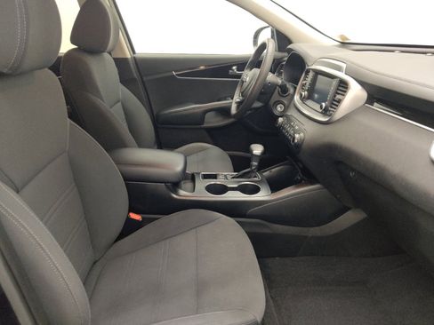 Used 2019 Kia Sorento AWD image 21