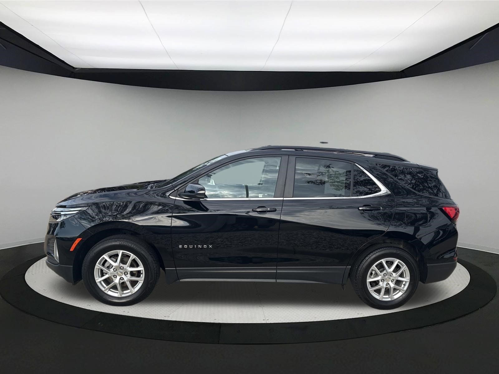 Used 2024 Chevrolet Equinox LT AWD/4WD image 1
