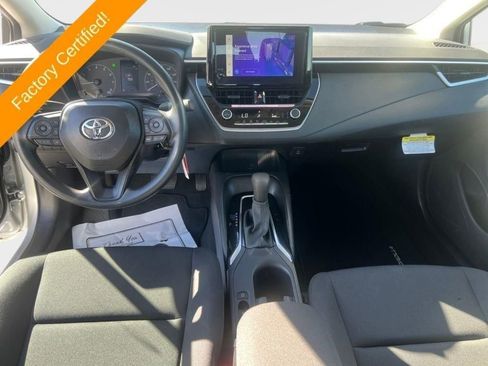 Used 2025 Toyota Corolla LE image 12