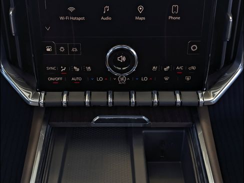 New 2026 GMC Acadia Denali Ultimate w/ LPO, Floor Liner Package AWD/4WD image 26