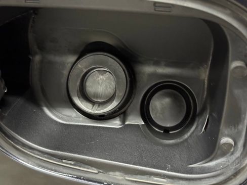 Certified 2023 Chevrolet Silverado 1500 LTZ image 44