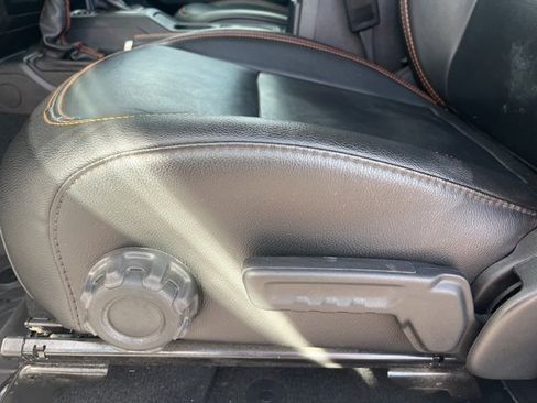 Used 2023 Jeep Gladiator Mojave w/ Cold Weather Group image 13