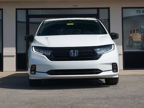 Used 2023 Honda Odyssey Sport image 7
