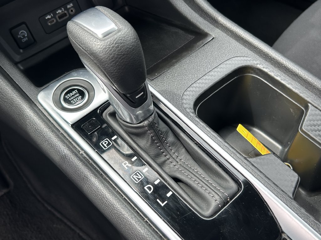 Used 2025 Nissan Sentra SV FWD image 16