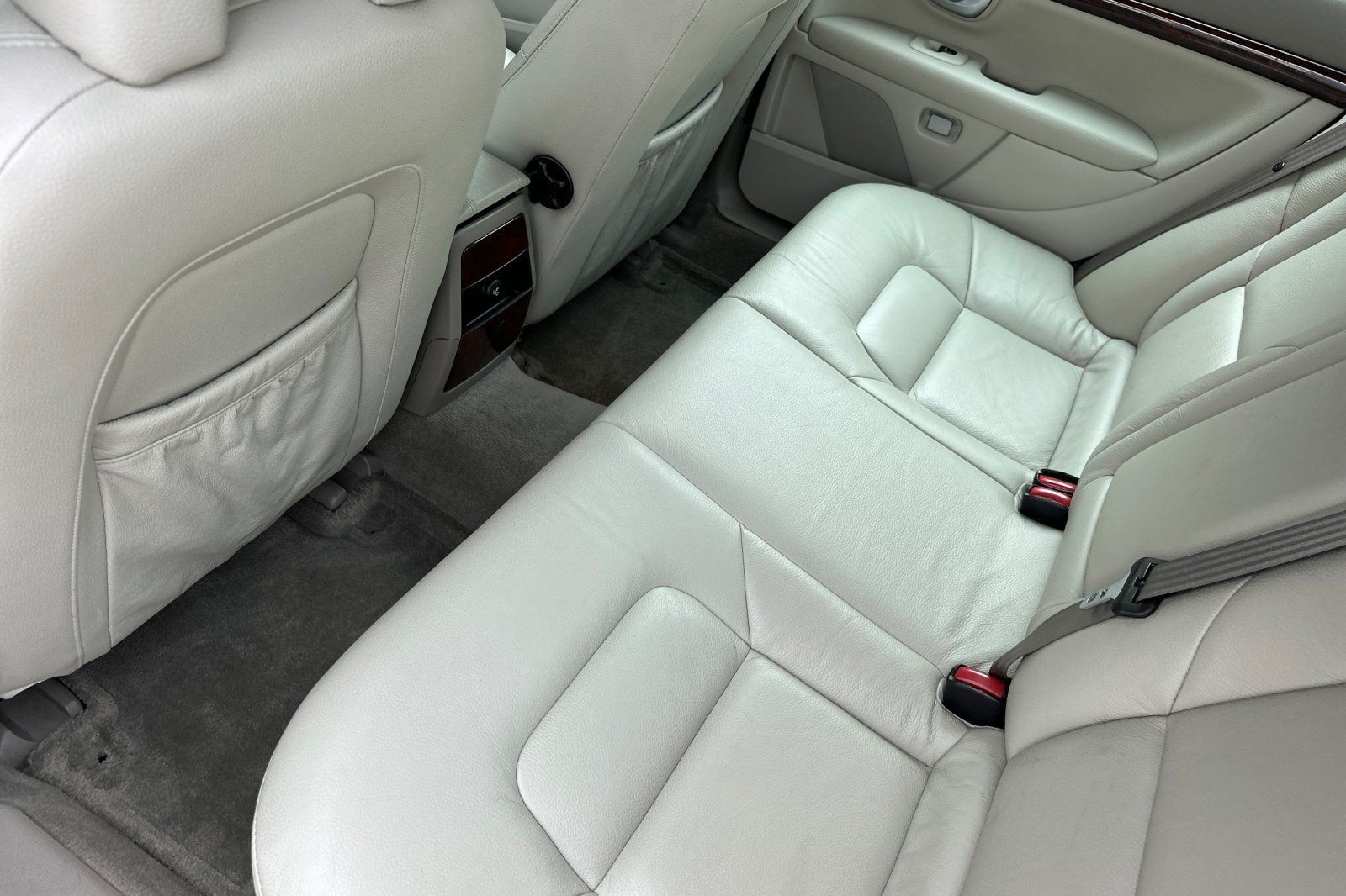Used 2005 Volvo S80 2.5T FWD image 13