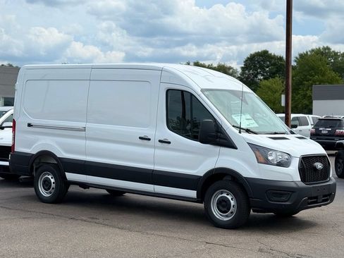 New 2026 Ford Transit 250 148 Medium Roof w/ Load Area Protection Package RWD image 22