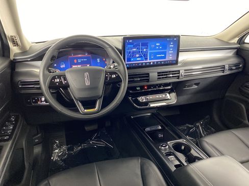 Used 2024 Lincoln Corsair AWD w/ Equipment Group 101A image 19