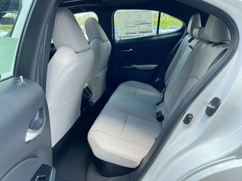 New 2026 Lexus UX 300h 300h F SPORT Design w/ Accessory Package (Z2) image 19