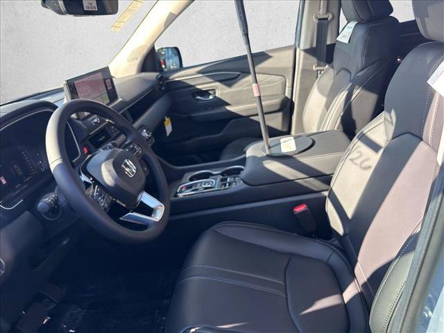 New 2026 Honda Pilot Touring image 11