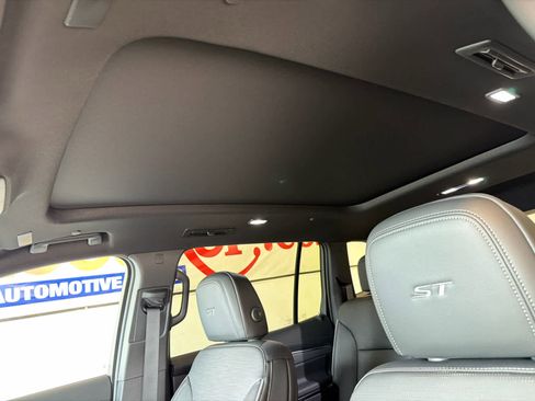 New 2026 Buick Enclave Sport Touring w/ Power Package image 18