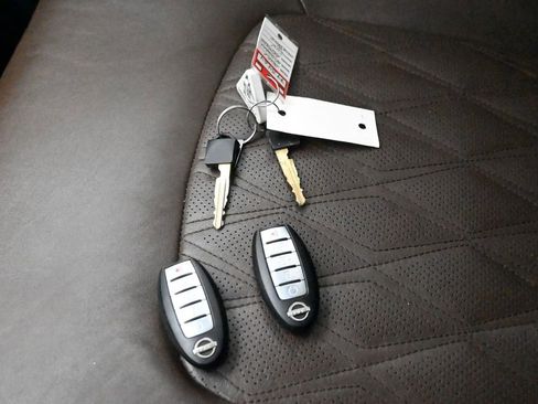 Used 2021 Nissan Armada Platinum w/ Captain's Chairs Package AWD/4WD image 33