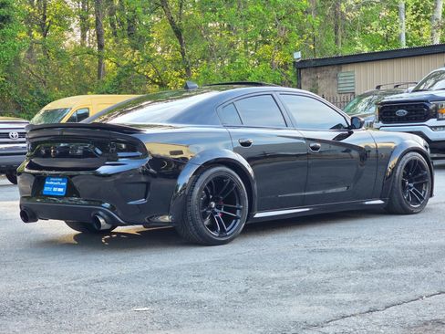 Used 2017 Dodge Charger SRT Hellcat w/ Harman/Kardon Audio Group image 7